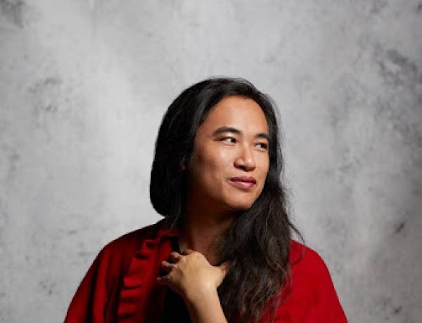 Khai Cheng Thom Headshot